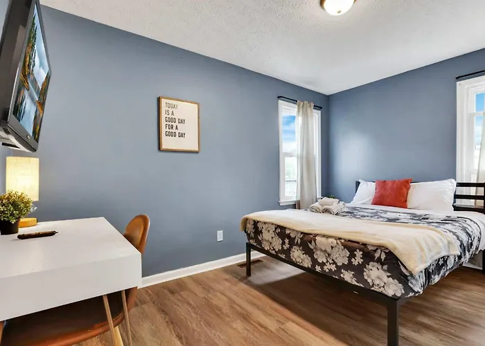 The Lucky 7's Inn-5 Beds * Columbus